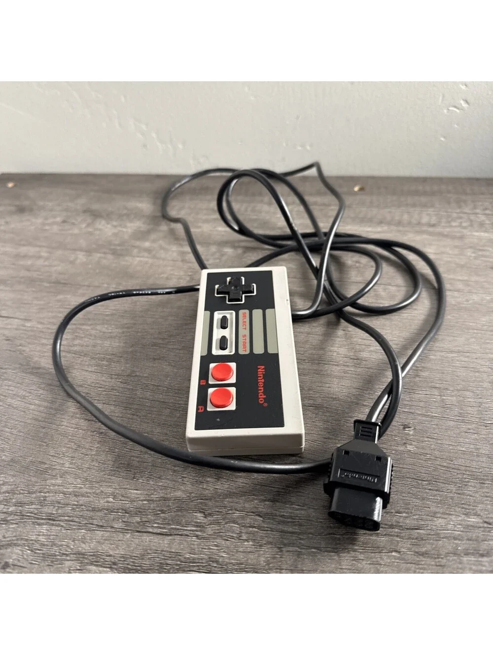 Nintendo NES Wired OEM Controller NES-004 - Tested Authentic Original